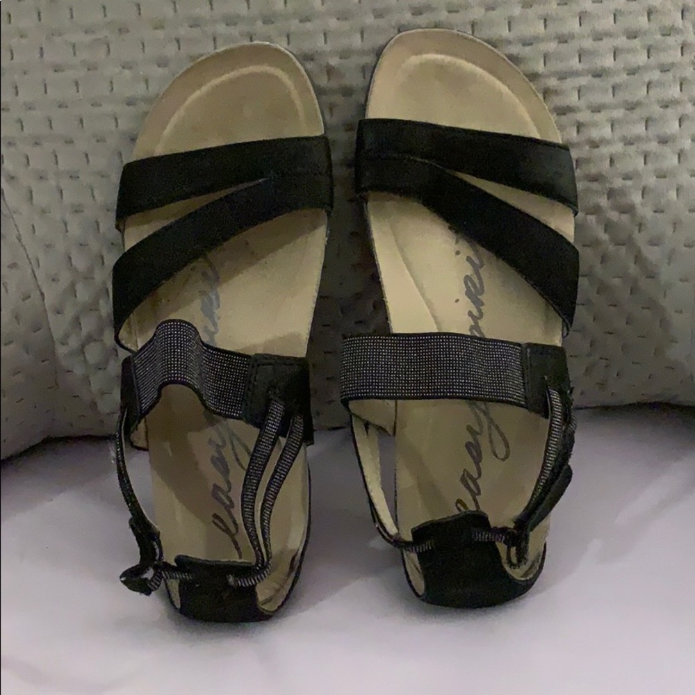Easy Spirit Sandals
